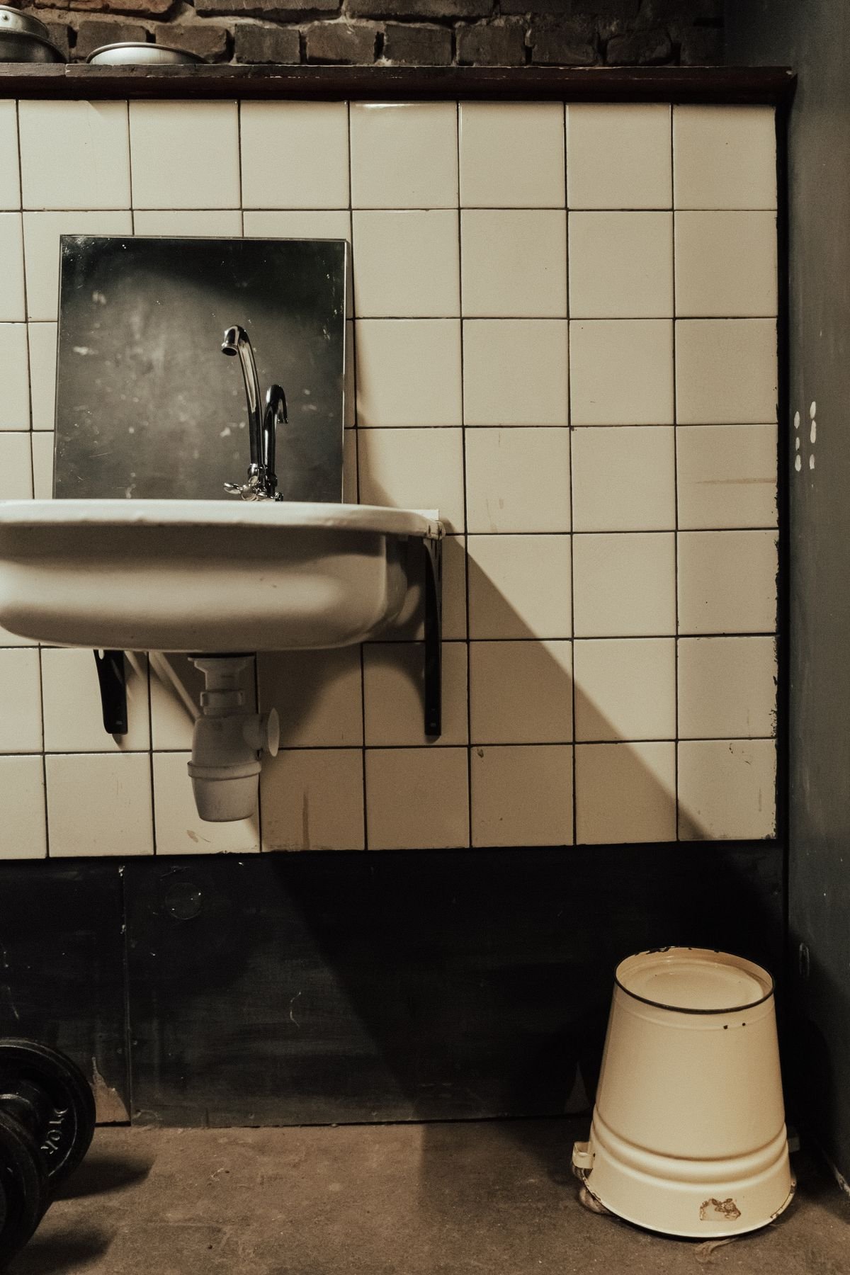 Tap and toilet repair in Greenwich