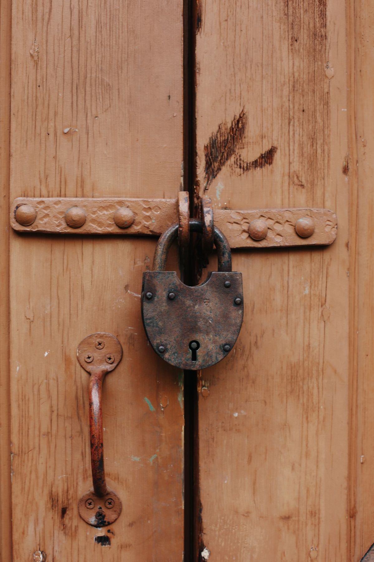 Emergency locksmith in Hillingdon