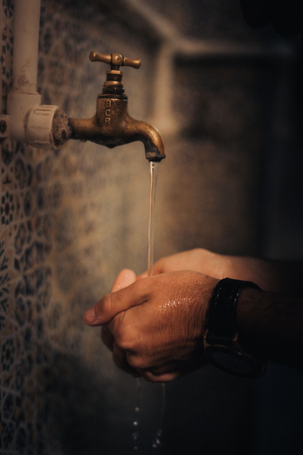 Tap and toilet repair in Slough