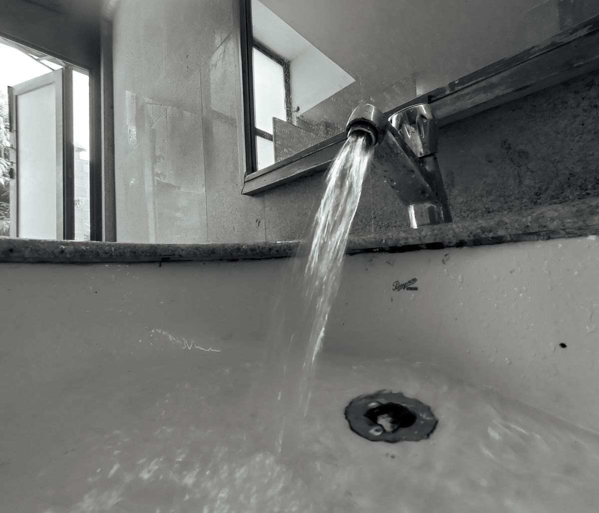 Tap and toilet repair in Hammersmith & Fulham