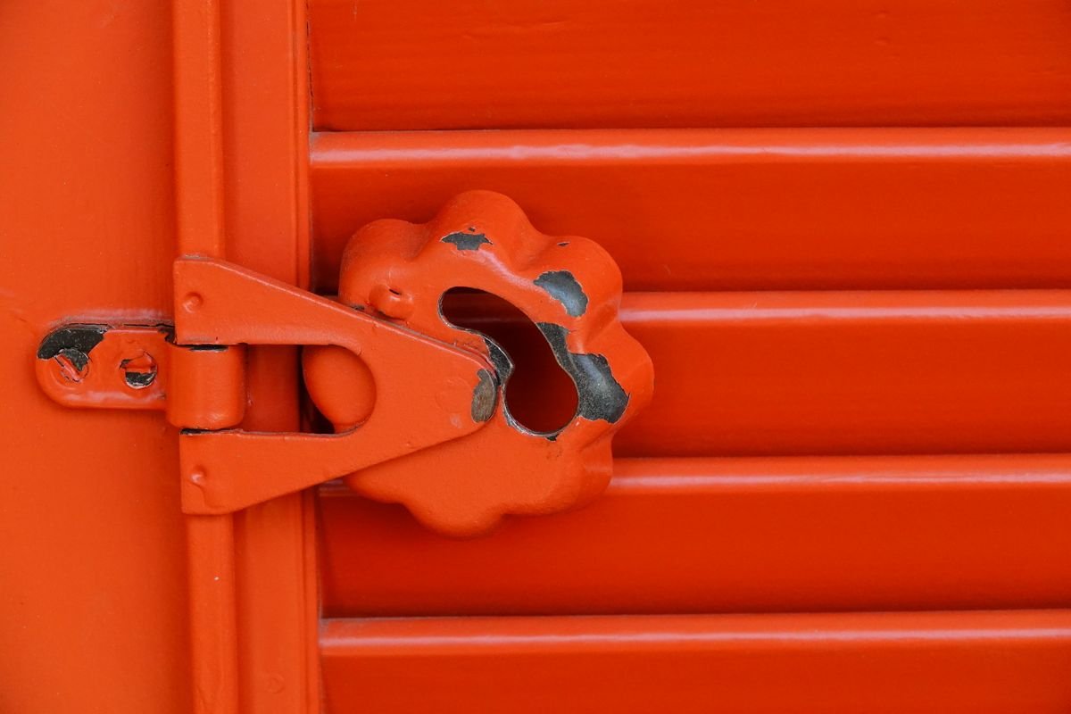 Emergency locksmith in Camden
