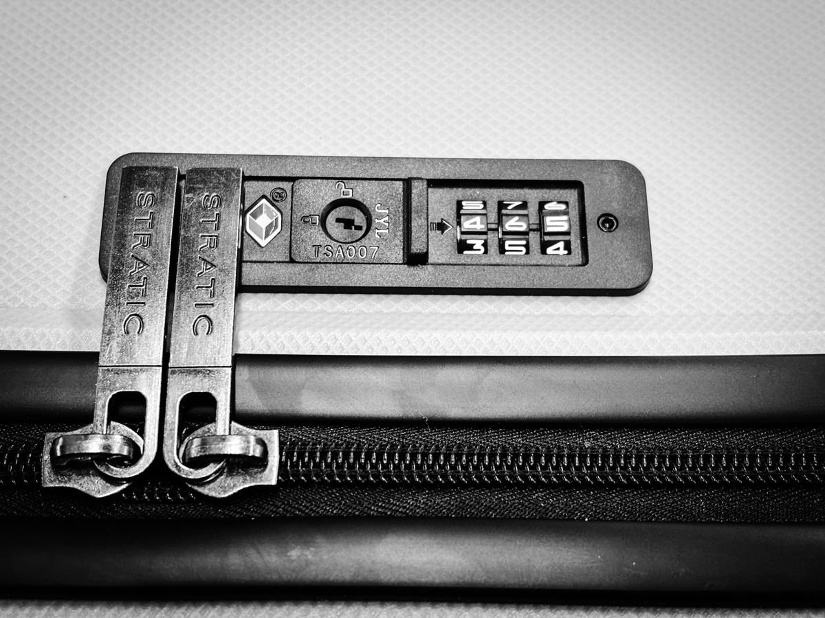 Emergency locksmith in Croydon