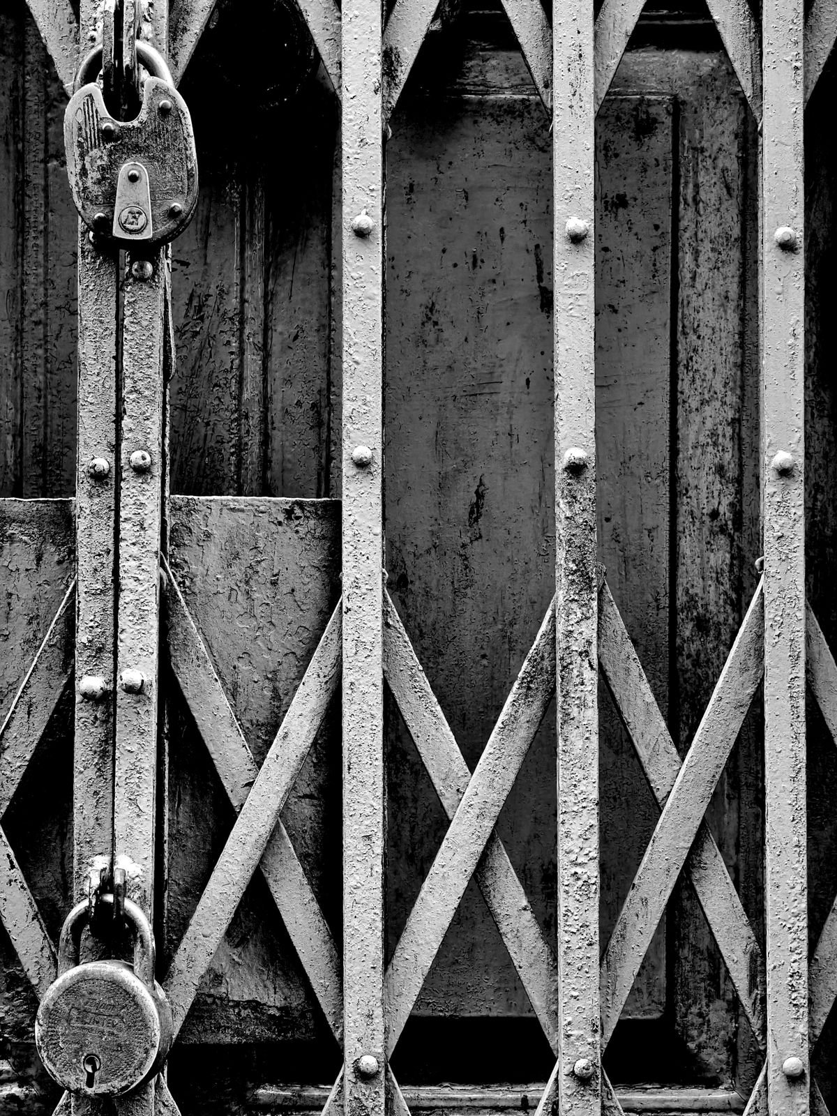 Emergency locksmith in Ealing